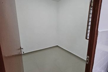 Taman Widuri, Bukit Beruntung