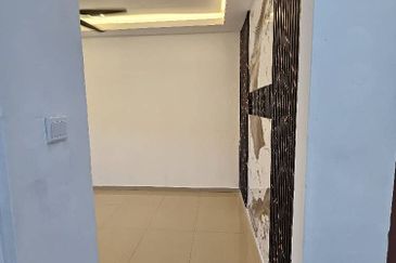 Taman Widuri, Bukit Beruntung