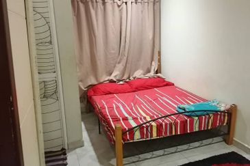 Townhouse (Upper Unit) - Taman Seri Melati near M3 Mall