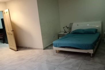 Townhouse (Upper Unit) - Taman Seri Melati near M3 Mall