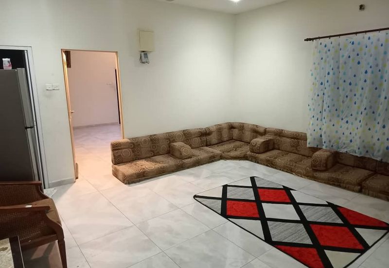 Townhouse (Upper Unit) - Taman Seri Melati near M3 Mall