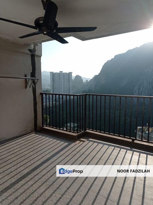 Amara DUPLEX PENTHOUSE, Batu Caves next to KTM Komuter Batu Caves station, Selangor, Batu Caves 