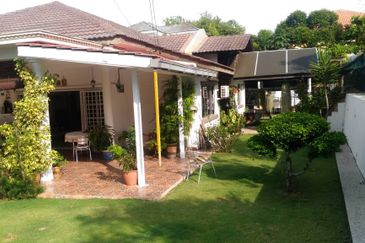 Renovated Single Storey Bungalow in  Port Dickson