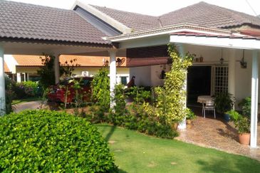 Renovated Single Storey Bungalow in  Port Dickson