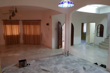 Double Storey Bungalow in Rasah Kemayan Seremban 2