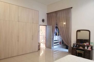 Renovated Double Storey Semi D Senawang Seremban