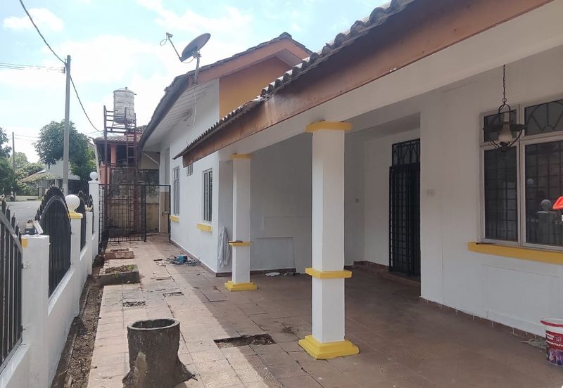 Desa Pinggiran Putra