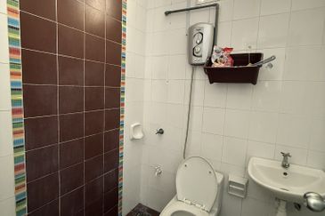 Single Storey Terrace House Alam Nusantara (catarina)