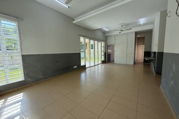 Single Storey Terrace House Alam Nusantara (catarina)