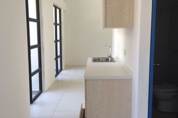 Colonial @ Empire city