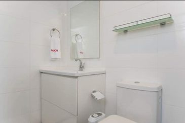 Halo Sunday @ Empire City