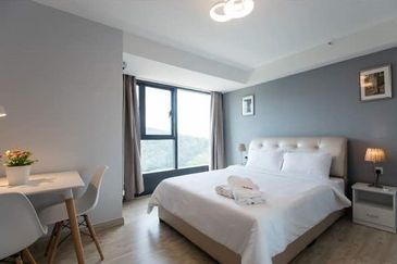 Halo Sunday @ Empire City