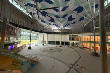 Ground Floor Shop Retail SUNSURIA @ 7th Avenue