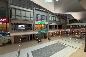 Ground Floor Shop Retail SUNSURIA @ 7th Avenue