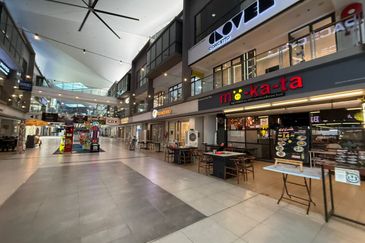 2 Storey Sunsuria Forum @ 7th Avenue Setia Alam Retail shop For Sale