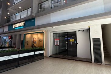 2 Storey Sunsuria Forum @ 7th Avenue Setia Alam Retail shop For Sale