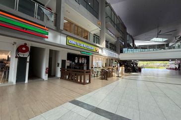 2 Storey Sunsuria Forum @ 7th Avenue Setia Alam Retail shop For Sale