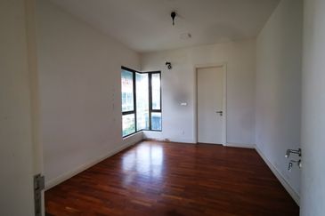 Villa 33, Bukit Manda'rina