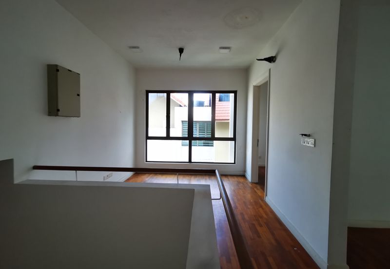 Villa 33, Bukit Manda'rina