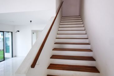 Villa 33, Bukit Manda'rina