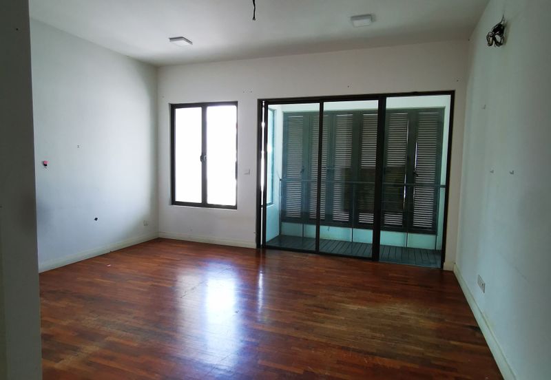 Villa 33, Bukit Manda'rina