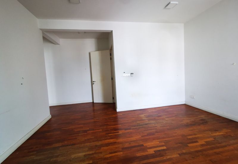 Villa 33, Bukit Manda'rina