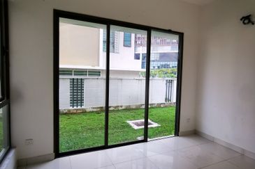 Villa 33, Bukit Manda'rina