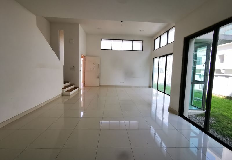 Villa 33, Bukit Manda'rina