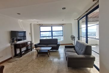 Impiana on the Waterfront