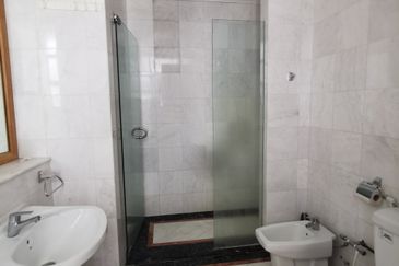 Impiana on the Waterfront