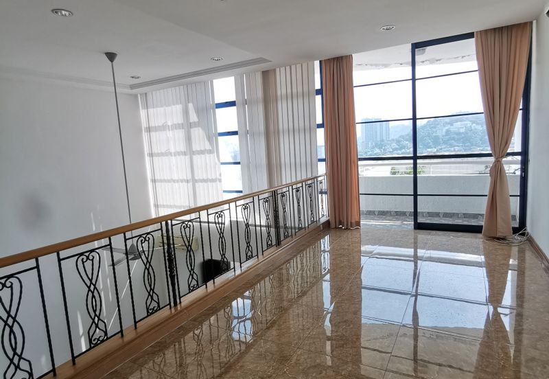 Impiana on the Waterfront