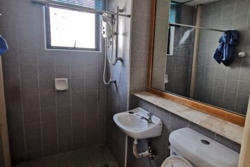 Impiana on the Waterfront