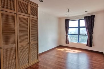 Impiana on the Waterfront