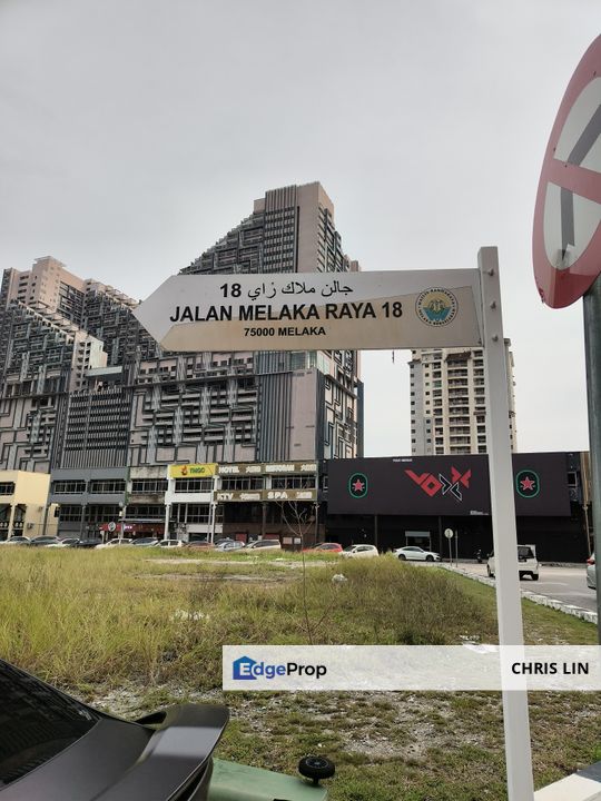 Melaka Raya City Square 
*Brand new shoplots at Melaka Raya City Square (near Imperio, Elements Mall,
*Double Tree by Hilton, Mahkota Hospital) Rent, Melaka, Alor Gajah
