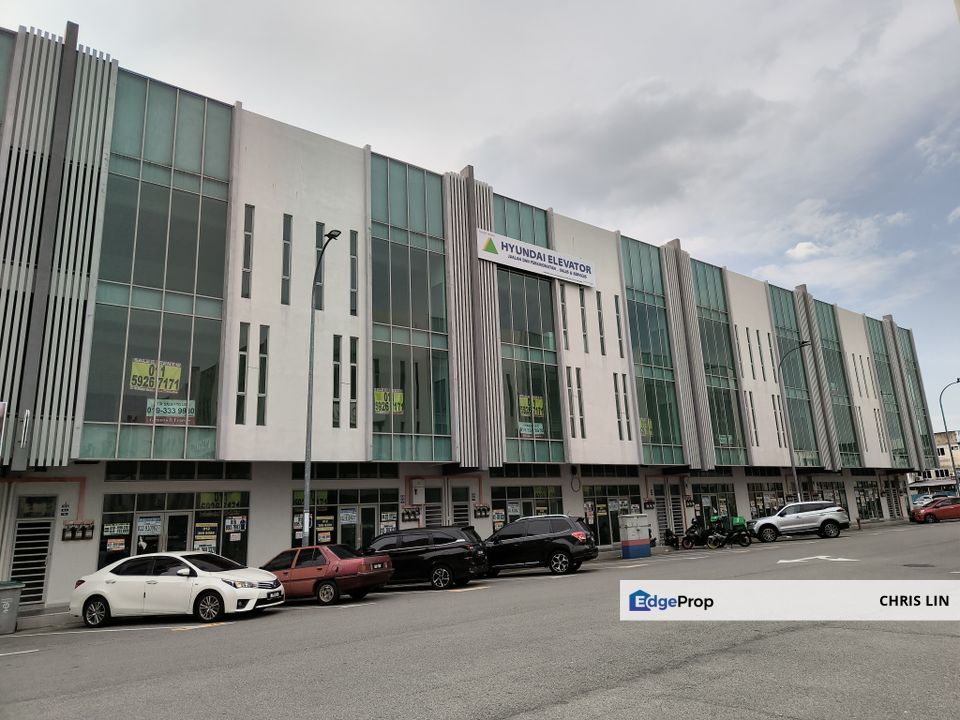 Melaka Raya City Square 
*Brand new shoplots at Melaka Raya City Square (near Imperio, Elements Mall,
*Double Tree by Hilton, Mahkota Hospital) Rent, Melaka, Alor Gajah