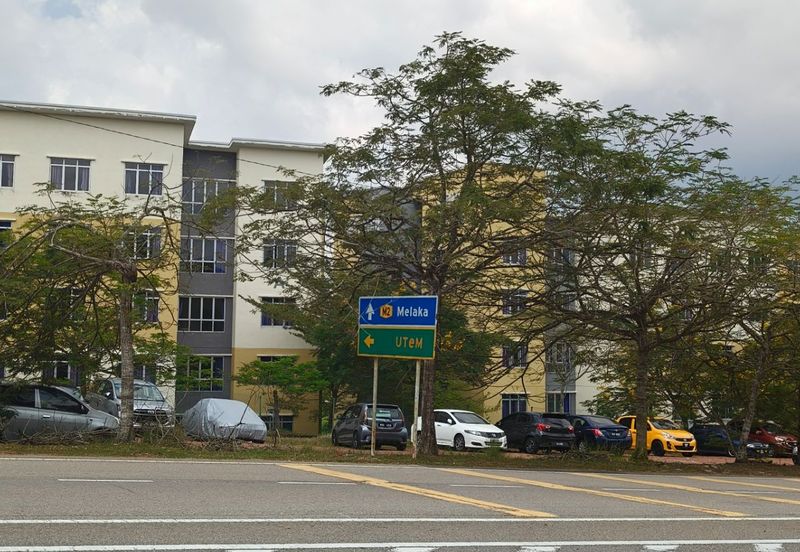 TAMAN DURIAN TUNGGAL