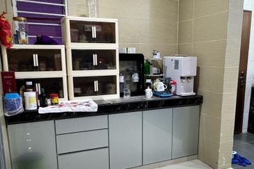 Villa Avenue @ Equine Park