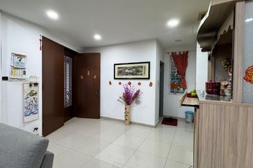 Villa Avenue @ Equine Park