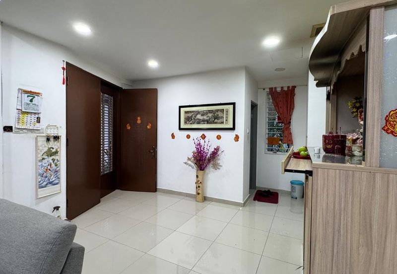 Villa Avenue @ Equine Park