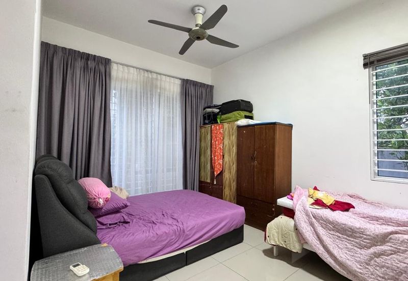 Villa Avenue @ Equine Park