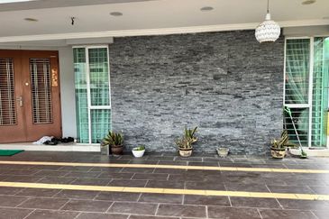 Villa Avenue @ Equine Park