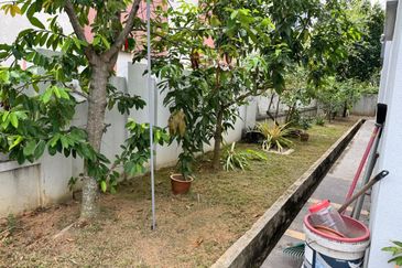 Villa Avenue @ Equine Park