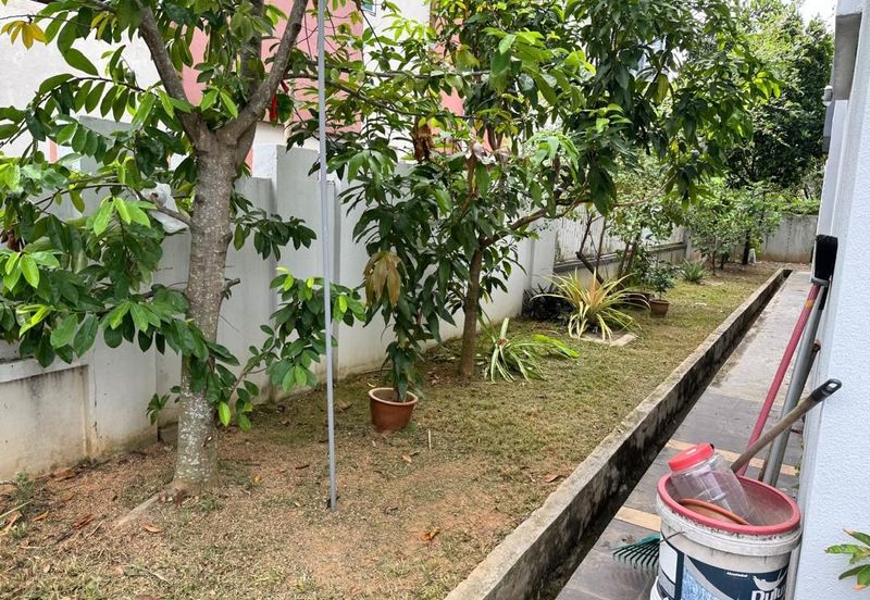 Villa Avenue @ Equine Park