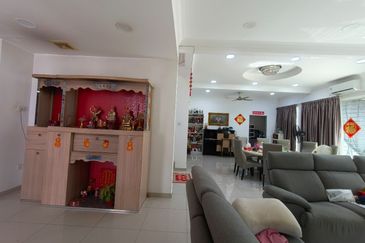 Villa Avenue @ Equine Park