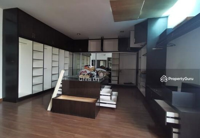 Jalan Puncak Perdana 