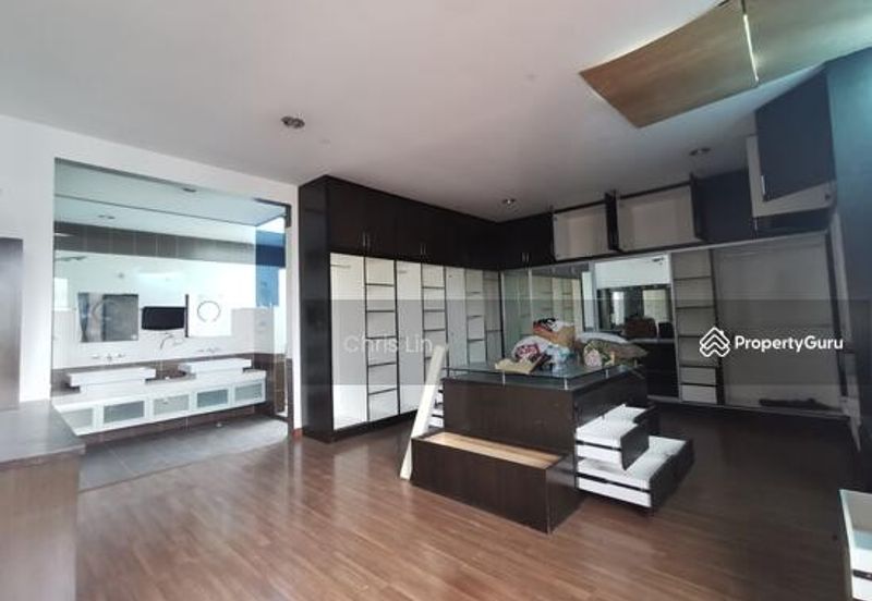 Jalan Puncak Perdana 