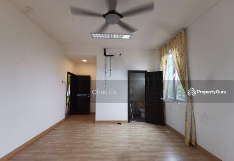 Jalan Puncak Perdana 