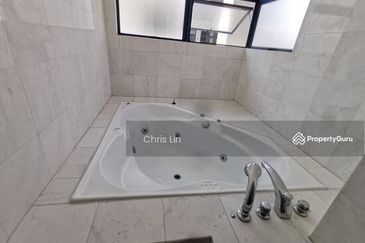 Impiana on the Waterfront