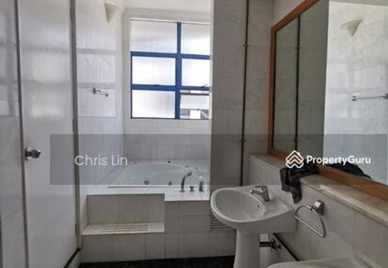 Impiana on the Waterfront