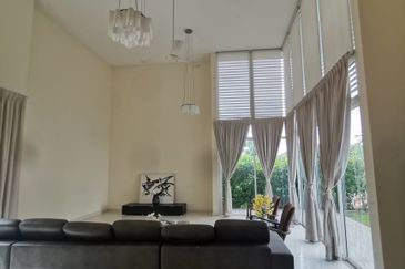 IOI Beverly Row @ IOI Resort City